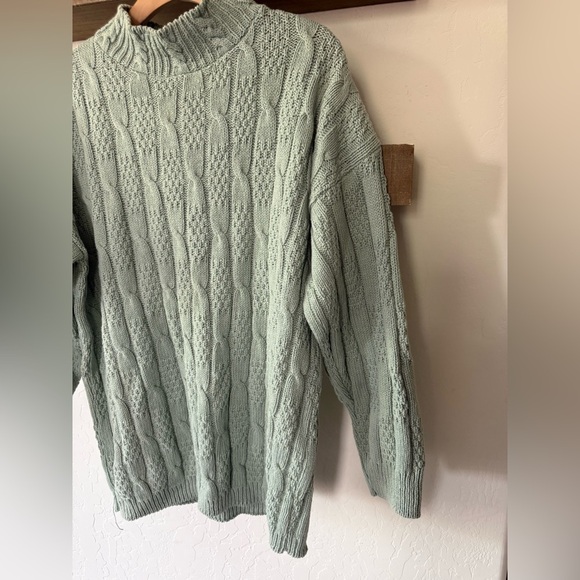Vintage|Cozy Pastel Sage Green Cable Knit Sweater,fisherman style•••oversized - Picture 5 of 9